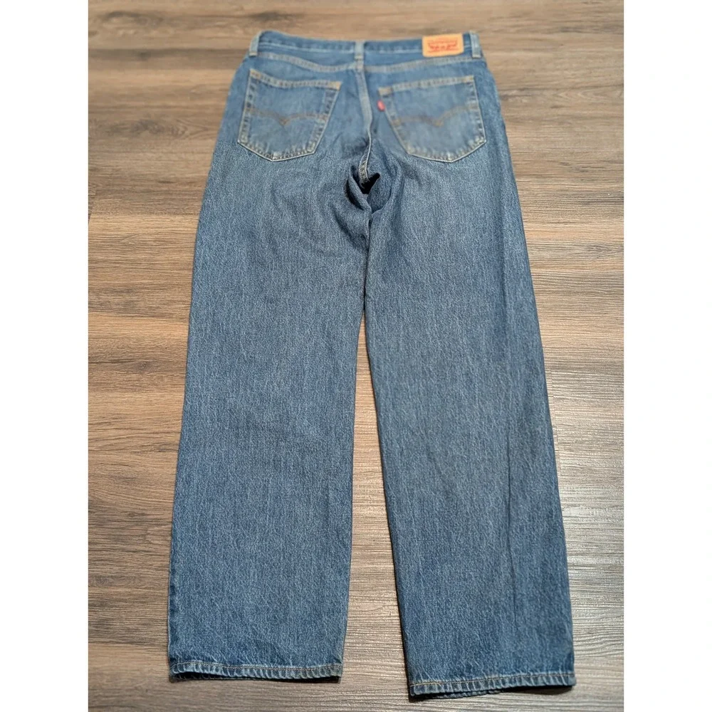Levis please note